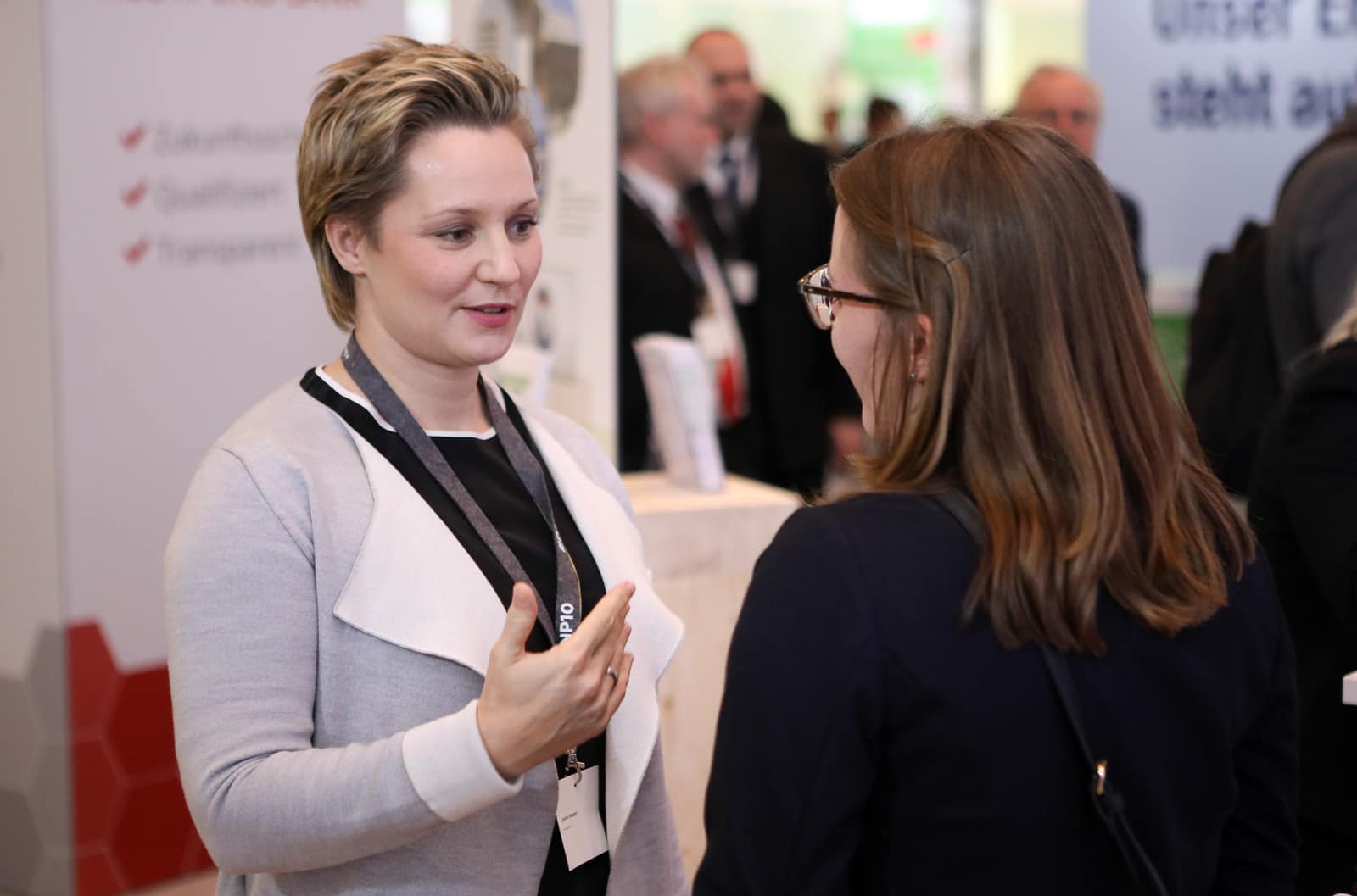Veranstaltungsfotograf Berlin Messe Event Deutscher Nachhaltigkeitspreis Duesseldorf 2017 DGNB Messegespraech Janine Steeger